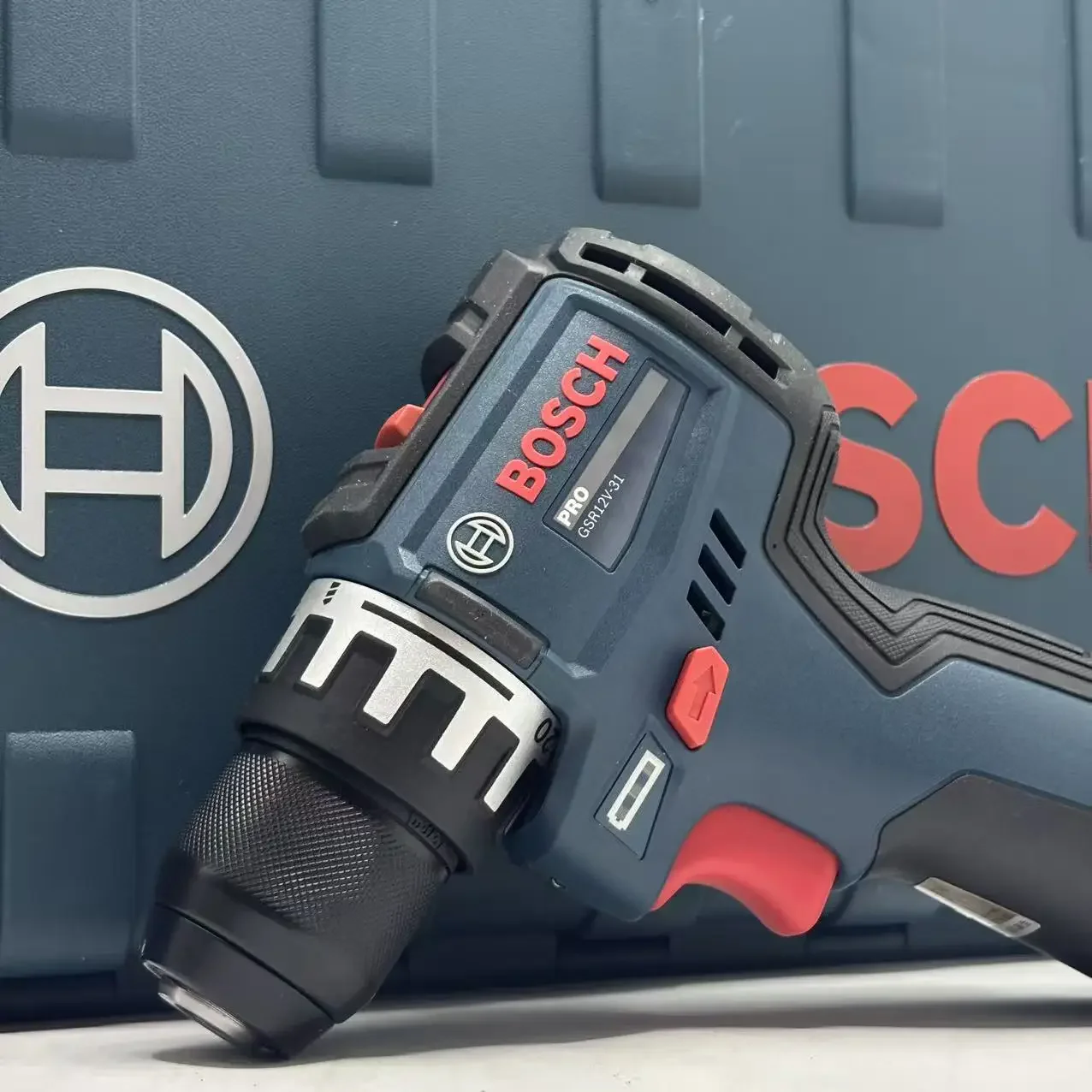 Bosch Professional GSR 12V-31  - đánh giá và giá Power Tools Cordless